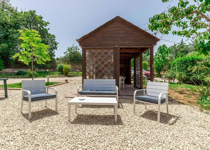 Villa Dell'arco - Sea View, Private Pool & Airco