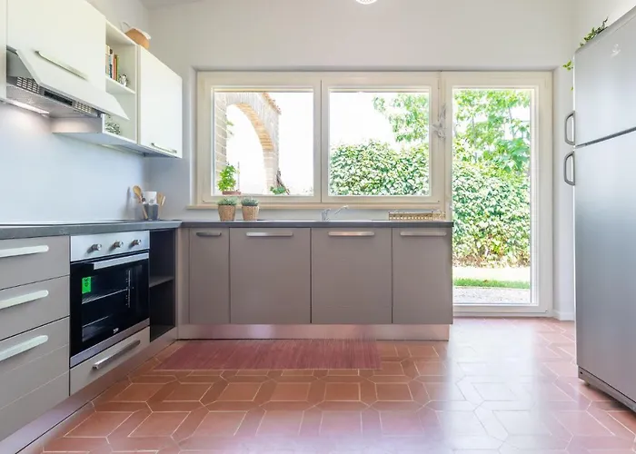 Villa Dell'arco - Sea View, Private Pool & Airco