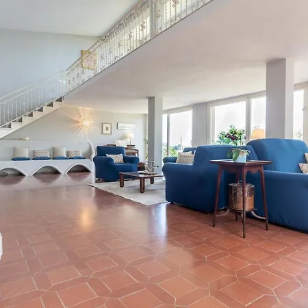 Dell'arco - Sea View, Private Pool & Airco *