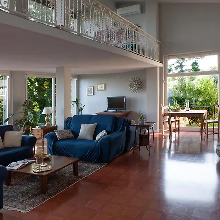 Dell'arco - Sea View, Private Pool & Airco SantʼElpidio a Mare