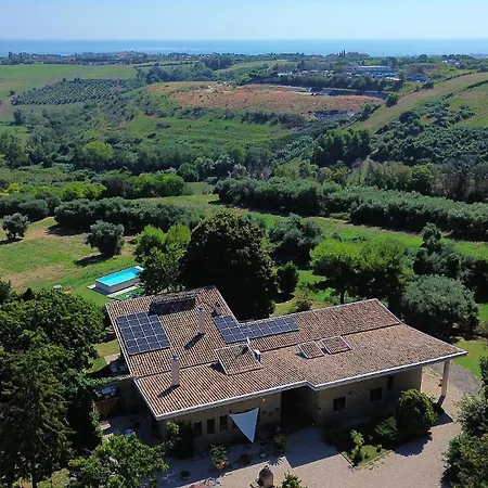 Dell'arco - Sea View, Private Pool & Airco SantʼElpidio a Mare
