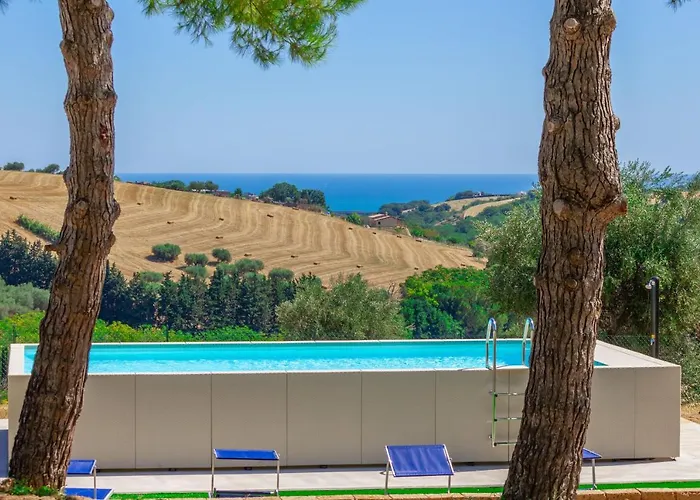 Dell'arco - Sea View, Private Pool & Airco * 산텔피디오 아 마레