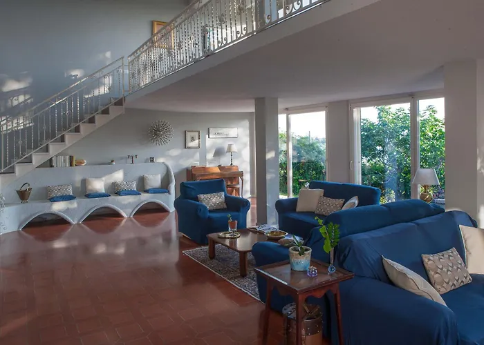 빌라 Dell'arco - Sea View, Private Pool & Airco